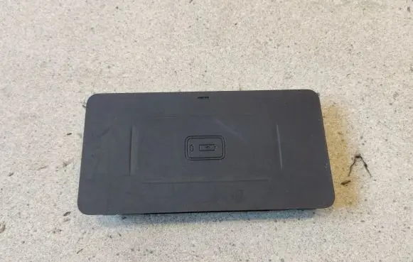 BMW X3 G01 Wireless charging module 8719905