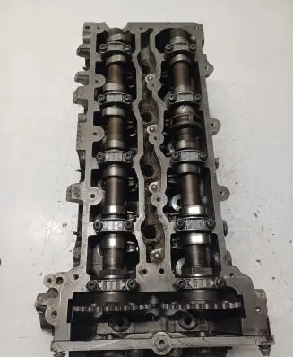 Mercedes-Benz Sprinter W906 Engine head R651016