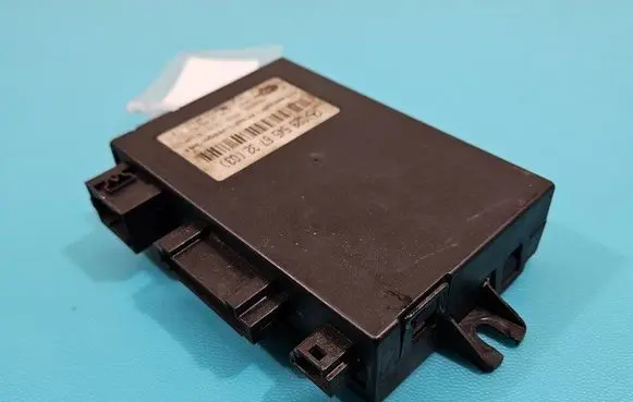 Mercedes-Benz C W203 Central body control module 0295456732 IMPRK1478502