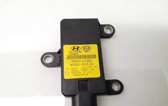 Hyundai i40 ESP acceleration yaw rate sensor 956902T250 BG6810G320