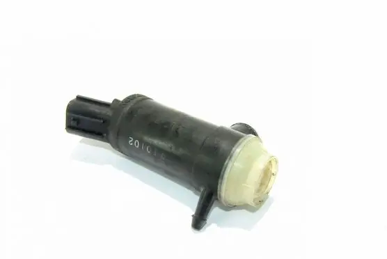 Subaru Legacy Windscreen/windshield washer pump