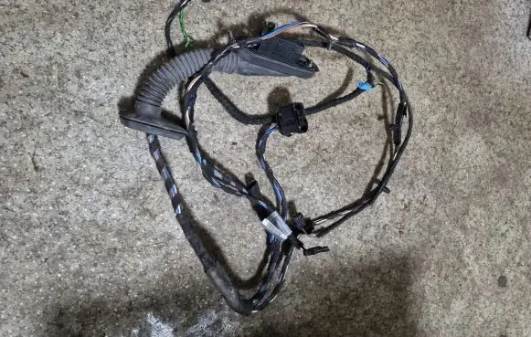 BMW 3 E90 E91 Front door wiring loom 6928641