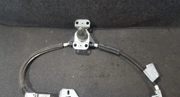Volkswagen PASSAT B3 Sliding door window regulator with motor 357839402