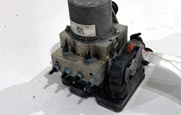 Audi A7 S7 4G ABS Pump 4G0614517AM