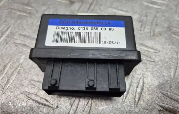 Lancia Delta III Fuel pump relay 01340680080