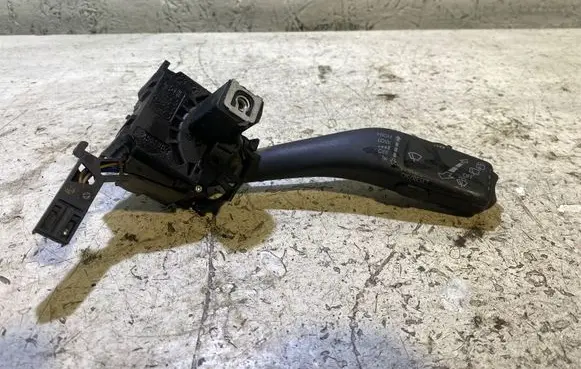 Volkswagen Golf V Wiper control stalk 1K0953519J 01203516 20351692519512