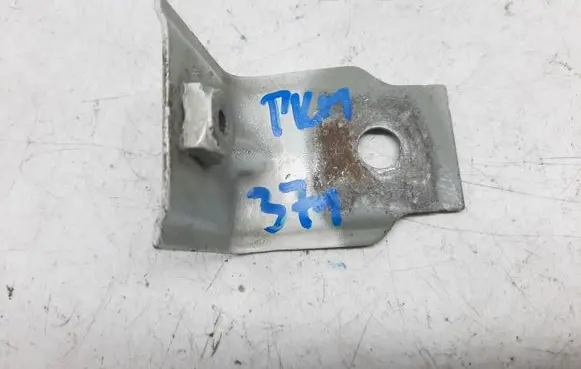 Volkswagen Golf VII Fender mounting bracket 5G0809561