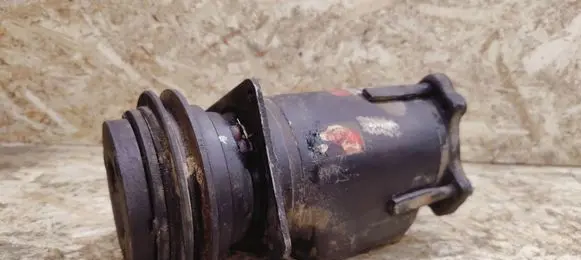 Mercedes-Benz SL R107 Air conditioning (A/C) compressor (pump)