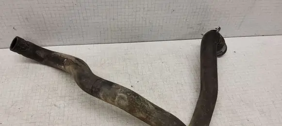 Volkswagen PASSAT B5 Engine coolant pipe/hose 8D0819371B