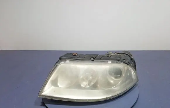 Volkswagen PASSAT B5.5 Headlight/headlamp 3B7941015M