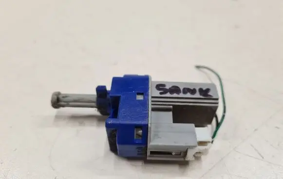Clutch pedal sensor