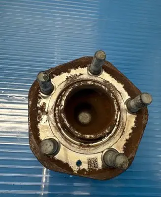 Tesla Model 3 Front wheel bearing hub Aqp171202b04070