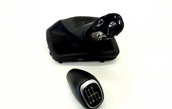 KIA Ceed Gear lever shifter trim leather/knob 