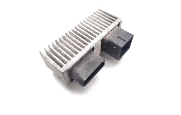 Renault Trafic III (X82) Glow plug pre-heat relay 8200558438