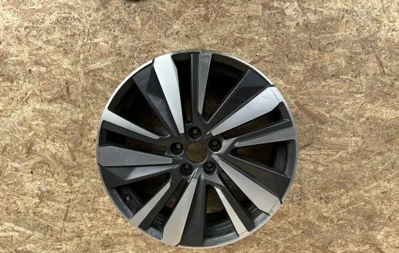 Peugeot 5008 R19 alloy rim 9809685477 3784423