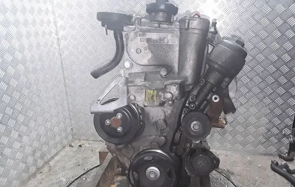 Volkswagen Golf V Engine BLF FSI KARTERIO DEFEKTAS