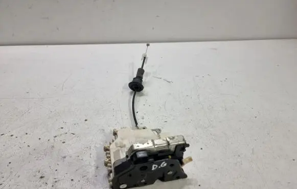 Audi Q5 SQ5 Rear door lock 8K0839016C