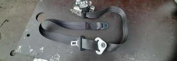 Peugeot 2008 I Front seatbelt 98063150XX