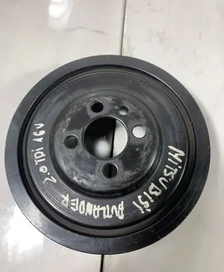 Mitsubishi Outlander Crankshaft pulley 03G105243