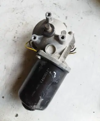 Opel Tigra B Front wiper linkage and motor 2190513