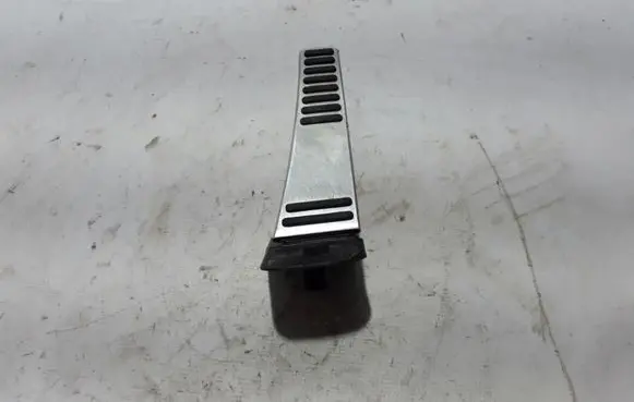 Volvo XC60 Accelerator throttle pedal 32269125