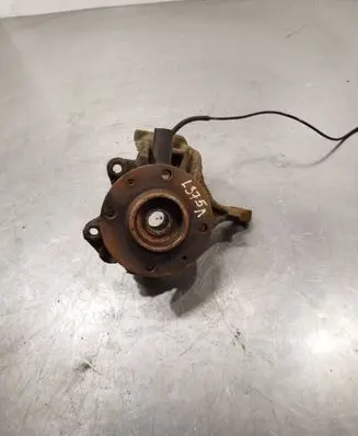 Peugeot 208 Front wheel hub spindle knuckle
