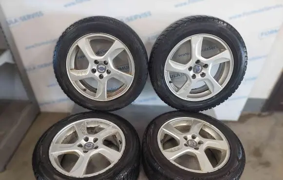 Volvo V70 R17 alloy rim 31200602