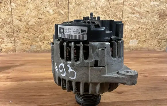 Opel Insignia A Generator/alternator 13502582 2650800A 100203081839