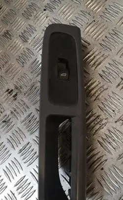 Volvo V50 Front door interior handle trim 8679473