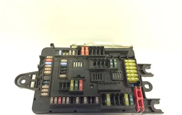 BMW 1 F20 F21 Fuse module 926111102 28052012 106887
