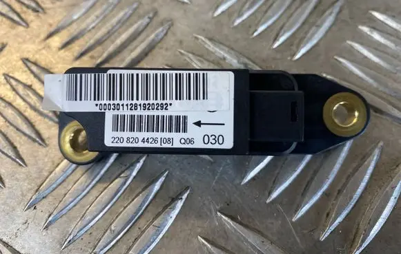 Mercedes-Benz S W220 Airbag deployment crash/impact sensor 2208204426 0003011281920292