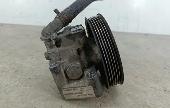 Ford Mondeo MK IV Power steering pump 
