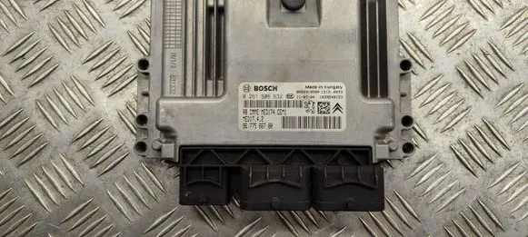 Peugeot 508 Engine control unit/module 9666319580