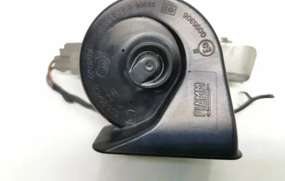 Volvo V60 Horn signal 31418116 23L12B34SA
