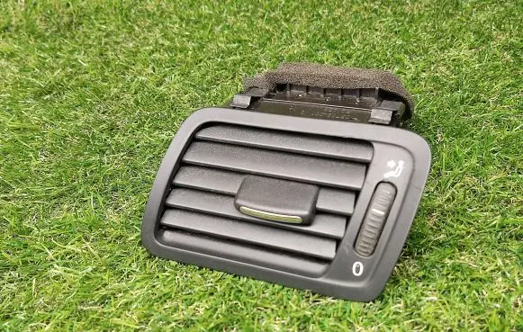 Volkswagen PASSAT B6 Dashboard side air vent grill/cover trim 3C1819701E