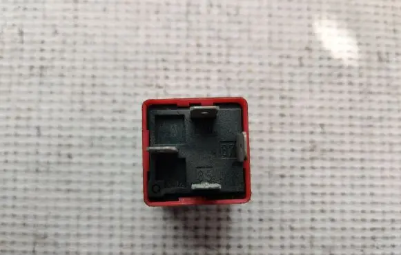 Ford Sierra Other relay 85BG6911AA V23134K6X42