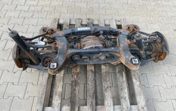 Mercedes-Benz CLK A209 C209 Rear axle beam with reductor 
