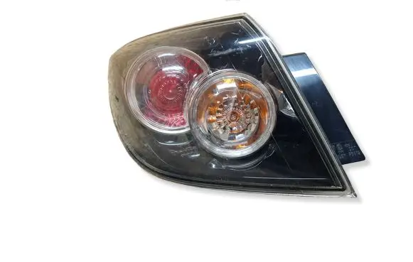 Mazda 3 I Rear/tail lights P6312 P3868