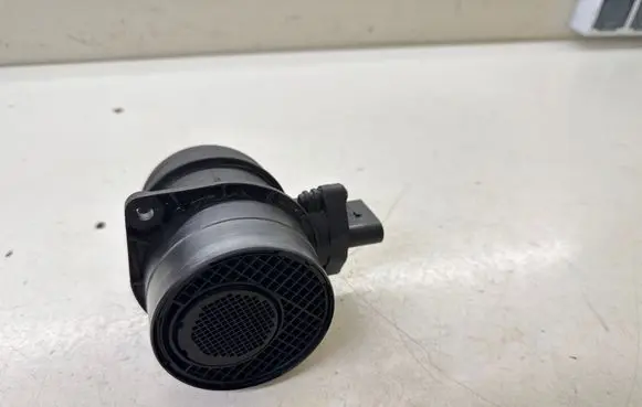 Volkswagen Transporter - Caravelle T5 Mass air flow meter 0281002461 074906461B
