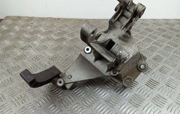 Jeep Compass A/C compressor mount bracket 68254563AB