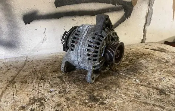Audi A4 S4 B7 8E 8H Generator/alternator 078903016AB 800097SJ3D 0124525008