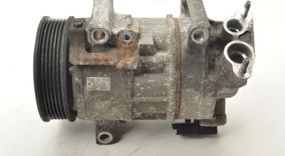 Citroen DS4 Air conditioning (A/C) compressor (pump) 9819714980