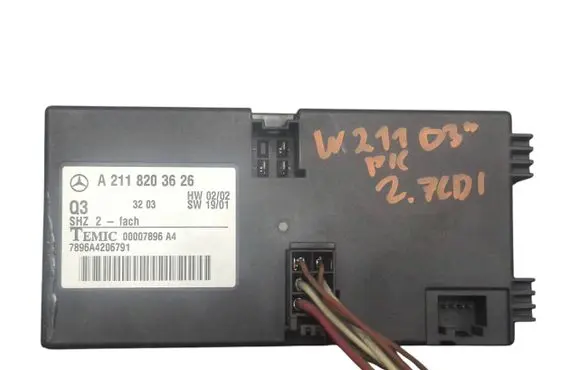 Mercedes-Benz E W211 Seat control module A2118203626 7896A4206791 00007896A4