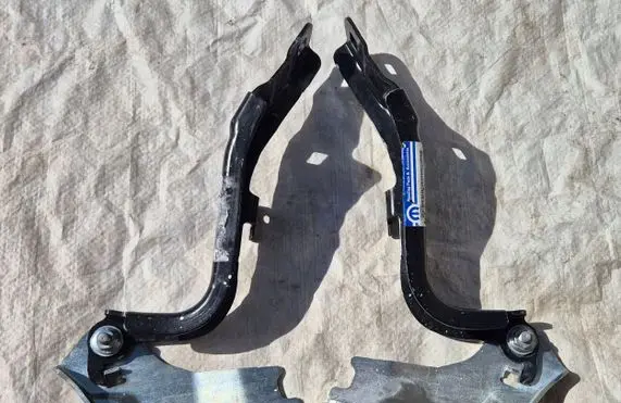 Alfa Romeo Tonale Engine bonnet/hood hinges