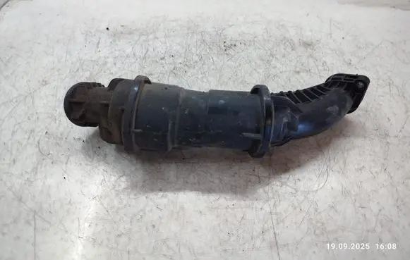 Intake resonator