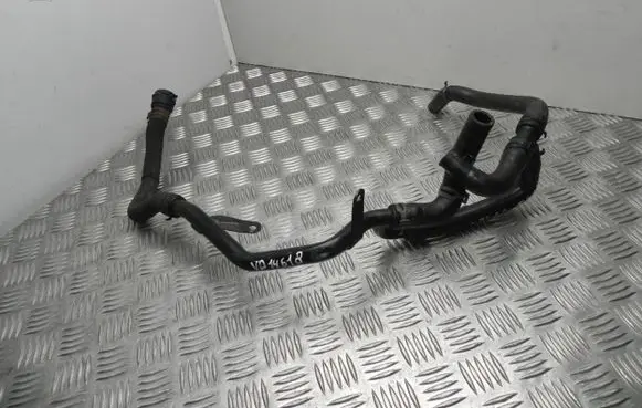 Skoda Octavia Mk2 (1Z) Engine coolant pipe/hose 03C121070B VD14618