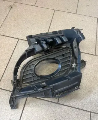 Mercedes-Benz A W169 Front fog light trim/grill A1698850922