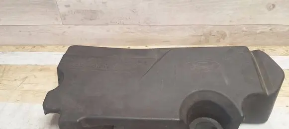 Ford Focus Engine cover (trim) CM5G9U550AD