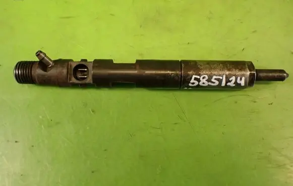 Nissan Micra Fuel injector 8200049873