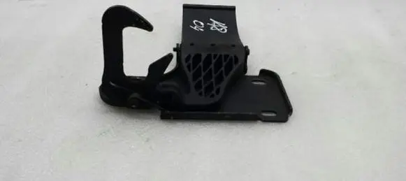 Audi A8 S8 D3 4E Engine bonnet/hood lock/catch 4E0823485B